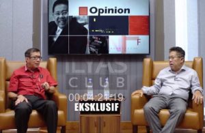 Menkumham Yasonna Laoly bersama Pemred TV One Karni Ilyas_1