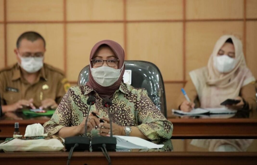 Bupati Bogor Hj.Ade Yasin_1