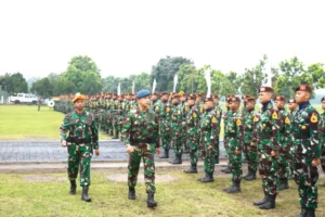 Taruna AAU dapat Brevet Para