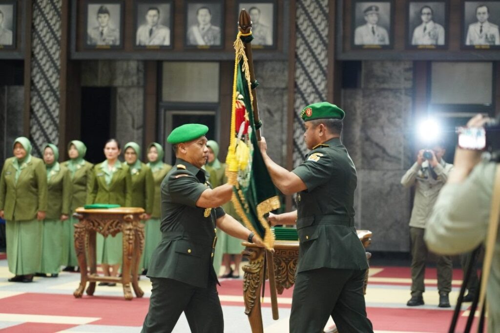 Tiga Panglima Kodam Bergeser, KSAD Minta Anak Buah Hadir Langsung di Lapangan 1 anu184 e1765492850181