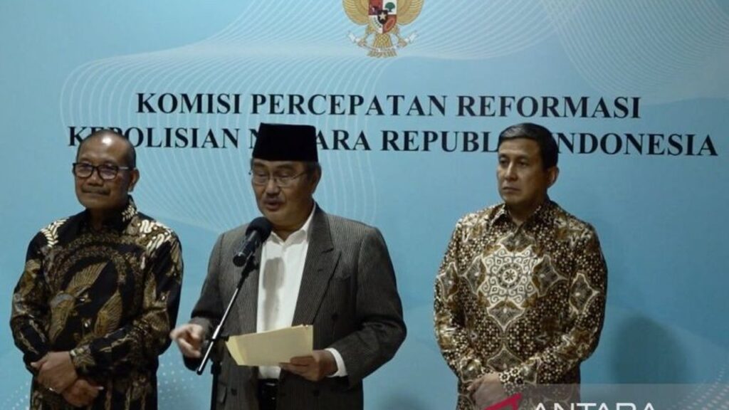 image bank 2025 12 10 040206.442 komisi reformasi polri tampung masukan krusial untuk revisi uu polri 1