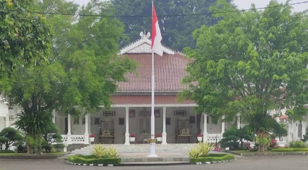 pendopo-bupati-cianjur_169