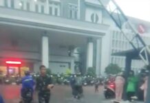 Air Menggenang, Jakarta Diuji Hujan Berdurasi Panjang