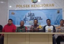 Tuduh Jual Es Berbahan Spon, Polisi Itu Kini Meminta Maaf