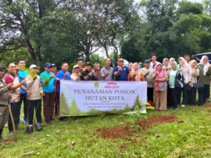 disdik hutan kota