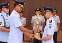 Lima Perwira Angkatan Udara Dikukuhkan Jadi Penerbang Pesawat Terbang Tanpa Awak