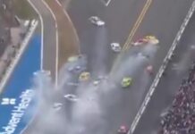 Insiden beruntun di Daytone 500, Balapan Sempat Terganggu Tabrakan Massal