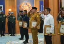 Dandim 0621 dan Bupati Bogor Mendapat Brevet Kehormatan Setia Waspada Paspampres