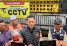 Antisipasi Kerawanan di Ramadhan 1447 H, Kapolres Bogor Bagikan CCTV ke Puluhan Masjid