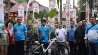 sekda ajat lepas peserta gowes
